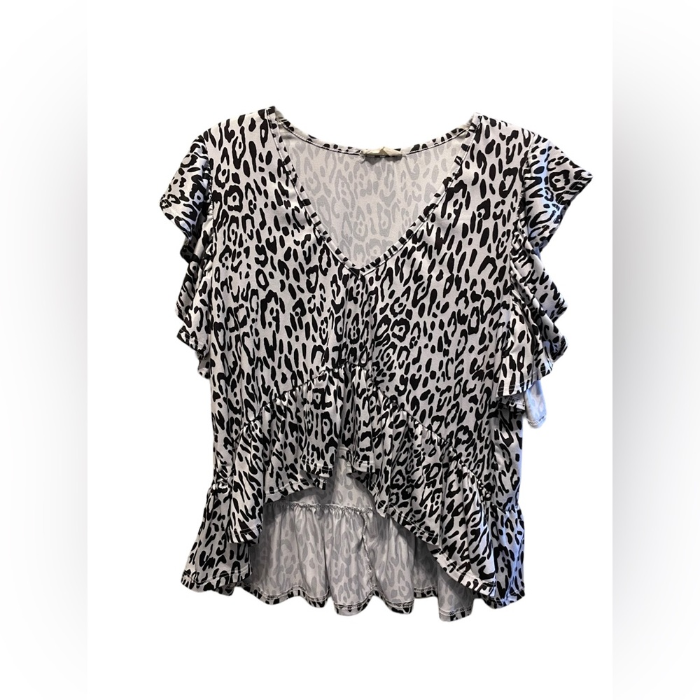 Altar’d State Small High-Low Babydoll White and Black Cheetah Print Blouse